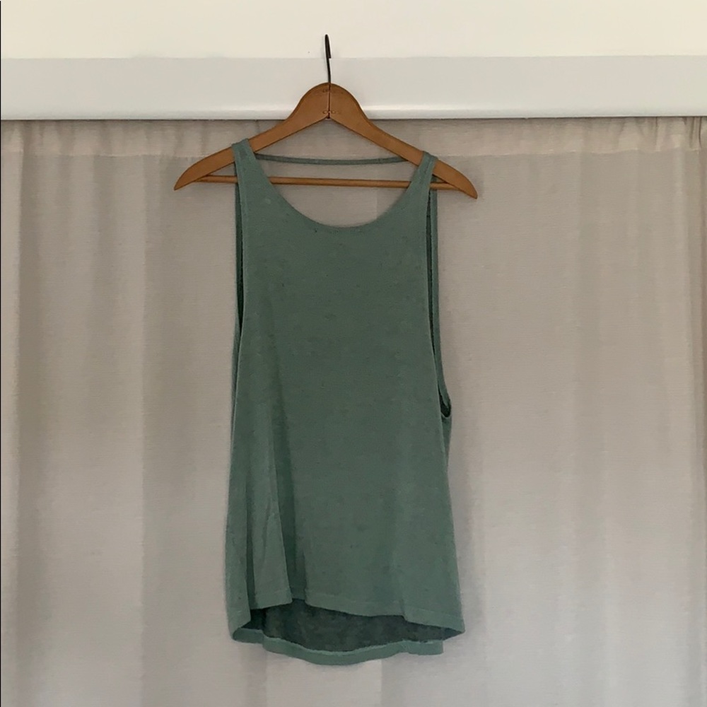 Open back tank